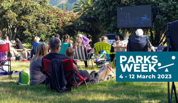 Queen Elizabeth Park Summer Movie - Paddington (2014)