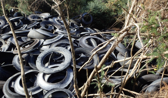 Stockpiled tyres